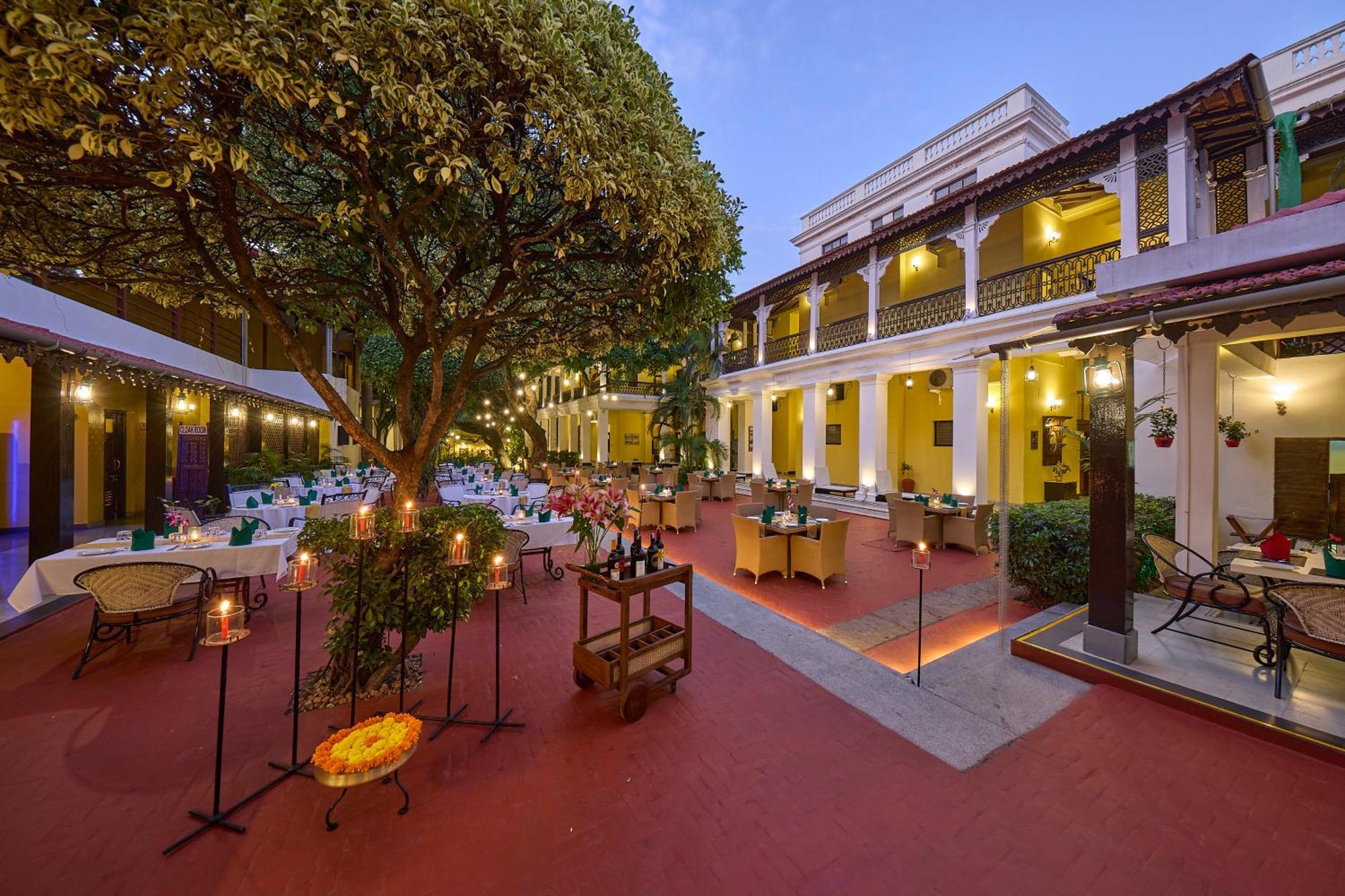 Royal Orchid Metropole Maiçor Exterior foto